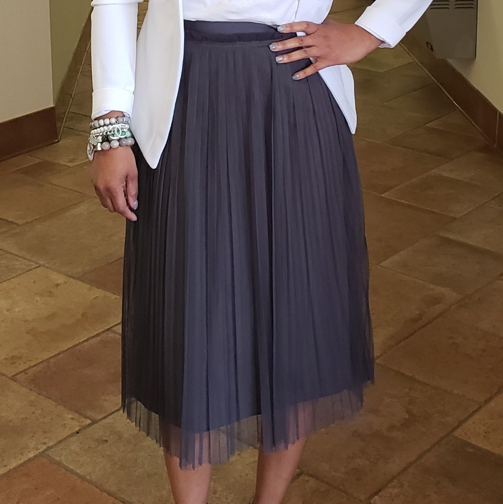 Banana Republic Grey Tulle Skirt